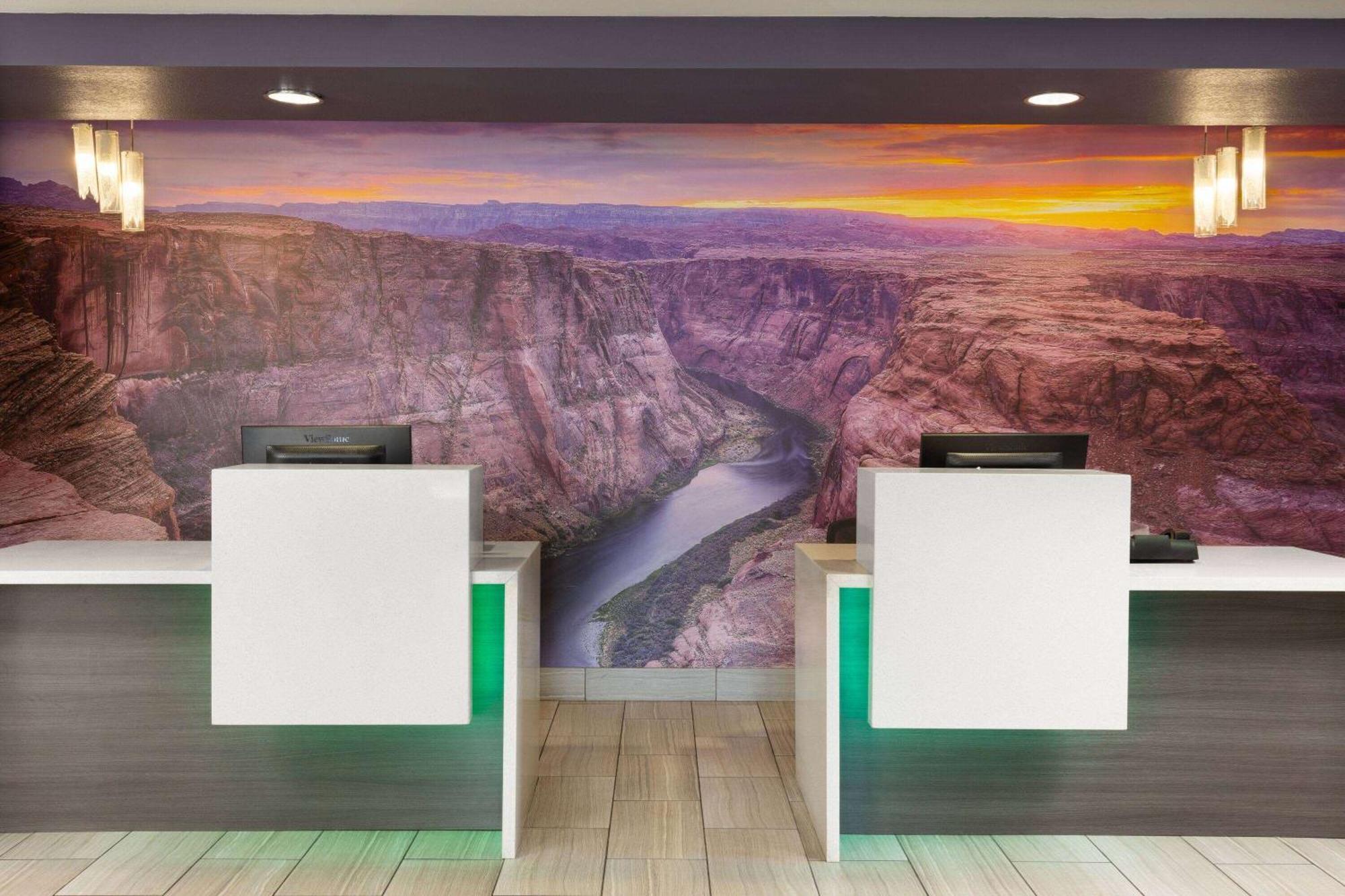 La Quinta By Wyndham Williams-Grand Canyon Area Exterior photo